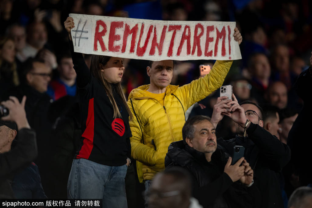 晴天霹雳！巴萨双闸齐伤，孔德巴尔德至少缺阵一月，弗里克新政蒙阴影，欧冠西甲双线告急！